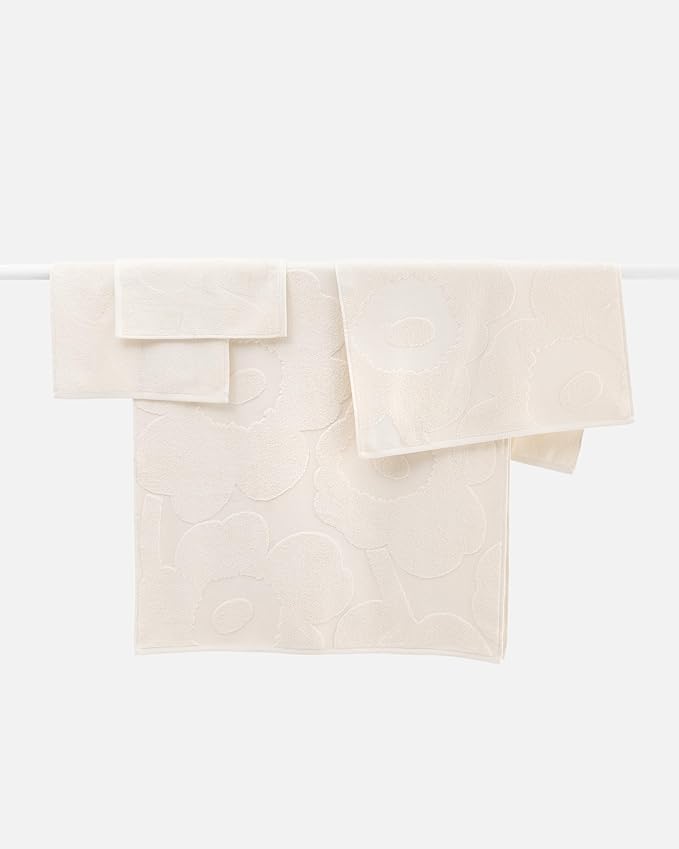 MARIMEKKO Unikko Terry Cotton Washcloth (Ivory) – Floral Patterned Washcloths – 12 in x 12 in