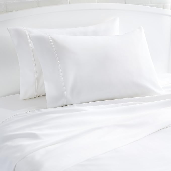 Amazon Basics 400 Thread Count Soft Cotton Pillow Case, King Size, 40" L x 20" W, Machine Washable, White - Set of 2, Pillows Not Included