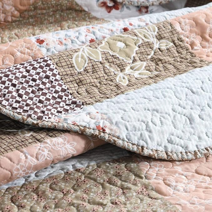 HoneiLife Quilt Set Twin Size - 2 Piece Microfiber Quilts Reversible Bedspreads Patchwork Coverlets Floral Bedding Set All Season Quilts with Geometric and Little Rose Print Pattern,Coffee