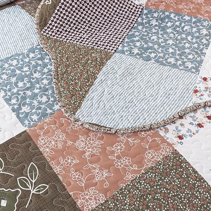 HoneiLife Qversized Queen Quilt - 106"x106" Quilt Sets 3-Piece, Microfiber Bedding Sets Queen Size, Rustic Bedspreads for All Season Use, Patchwork Coverlet for Queen Beds