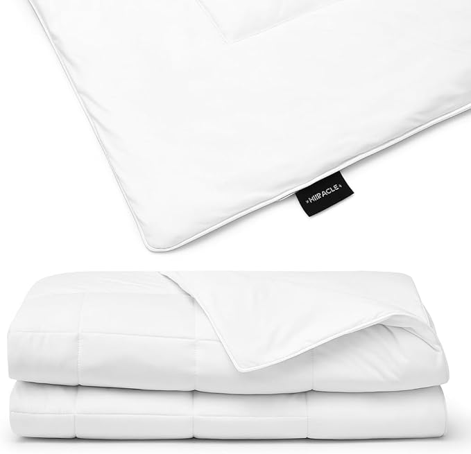 Miracle Made Soft Cooling Comforter – All-Season Silver-Infused Cozy Cotton Fabric – Lightweight, Hypoallergenic Bedding for Hot Sleepers, Queen Size Blanket, White