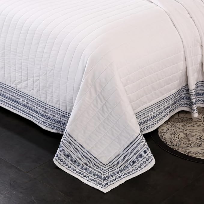 Quilt Set Floral Leaves 3D Embroidery Pattern 3 PCS Cotton Reversible Quilted Embroidered Decorative Bedspreads Coverlet Set, Lightweight &Soft Queen Size Beige Bedding Coverlet for All Season
