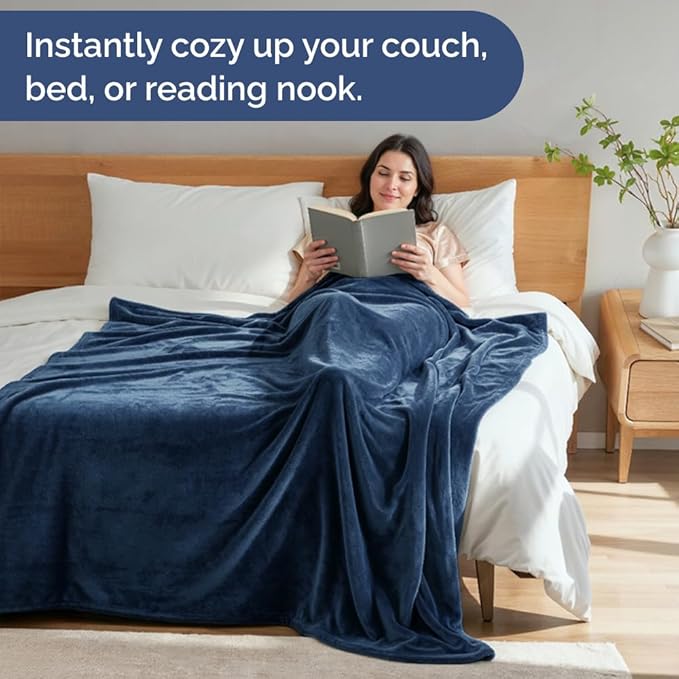 Ultra Soft Fleece Blanket King Size - Flannel Fleece Luxury King Blanket - Lightweight for Couch Bed Chair - Thick, Warm and Breathable - All Season Cozy Fuzzy, Anti-Static Microplush Bedding, Navy