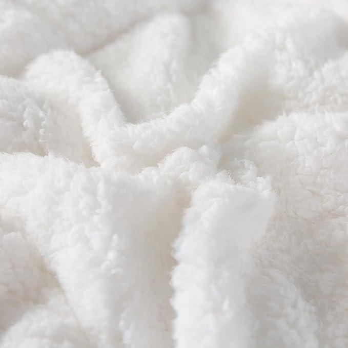 KASENTEX Luxury Plush Sherpa Comforter, Ultra Soft Cozy Reversible Faux Fur Machine Washable Bedding, Bright White, Twin/Twin XL Size