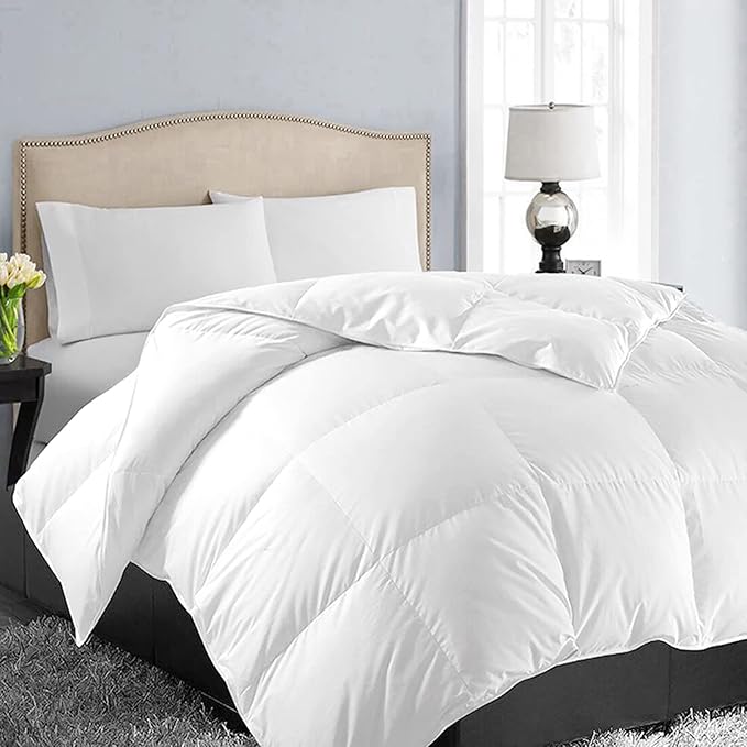 EASELAND Full Size Down Alternative Comforter - Quilted Duvet Insert for All Seasons, Soft Lightweight with Corner Tabs, Summer Winter Warm Bedding, White 82×86 Inches
