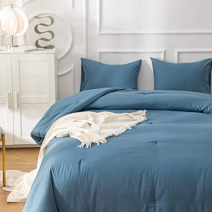 KAREVER Lake Blue Comforter Set King Solid Blue Bedding Quilt Set Men Bright Blue Blanket Set Adult Lightweight Breathable Durable Royal Blue Comforter Set Women Bed Comforter Set Breathable Bedding