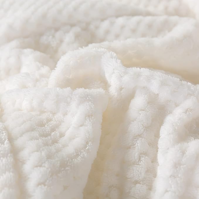 KASENTEX Luxury Plush Sherpa Comforter, Ultra Soft Cozy Reversible Faux Fur Machine Washable Bedding, Bright White, Twin/Twin XL Size