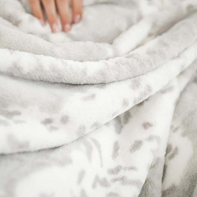 Minky Designs Arctic Lynx Minky Blanket – Ultra Soft Faux Fur Throw Blanket for Couch, Bed & Home – Fluffy, Warm & Luxurious – Posh Collection (X-Large, 60x84)