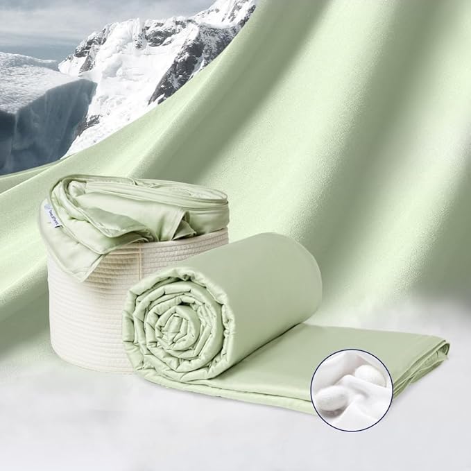 Vesta Washable Silk Lightweight Comforter, Cooling Blanket for Hot Sleepers, 100% Long Staple Mulberry Silk, Moisture & Thermal Control for Summer Use (Tender Green, King/Cal King 104'' X 90'')