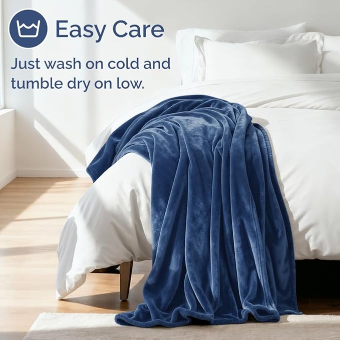 Ultra Soft Fleece Blanket Queen Size - Flannel Fleece Luxury Queen Blanket - Lightweight for Couch Bed Chair - Thick, Warm and Breathable - All Season Cozy Anti-Static Microplush Bedding, Royal Blue