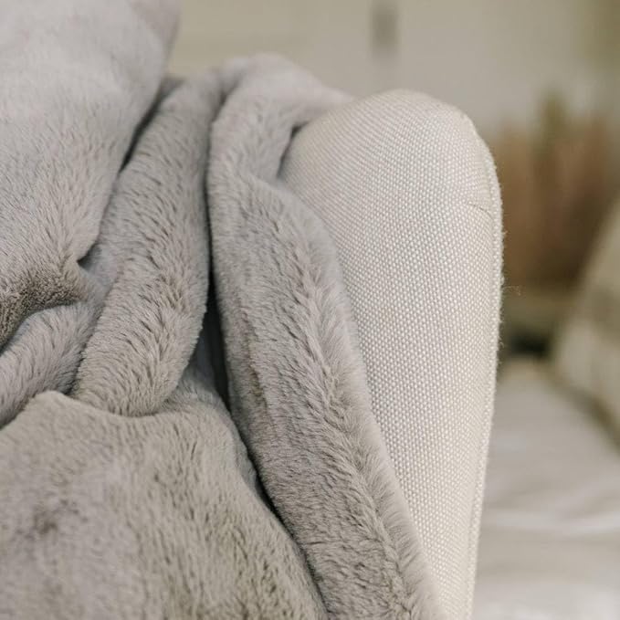 Minky Designs Ash Gray Minky Blanket – Ultra Soft Faux Fur Throw Blanket for Couch, Bed & Home – Fluffy, Warm & Luxurious – Posh Collection (Medium, 50x60)