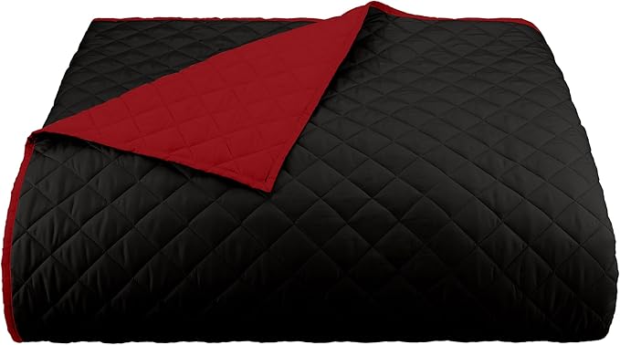 Martex Reversible Coverlet – Full Queen Size Quilt - Lightweight Full Size Bedding– Durable Queen Size Quilts for Bed – Soft - Easy Care Bedding – Ebony/Red
