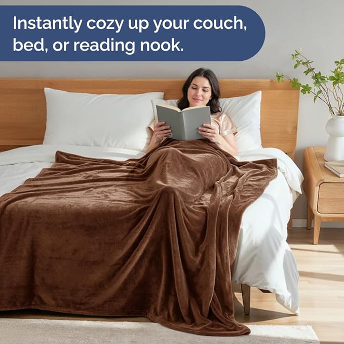 Ultra Soft Fleece Blanket Queen Size - Flannel Fleece Luxury Queen Blanket - Lightweight for Couch Bed Chair - Thick, Warm and Breathable - All Season Cozy Fuzzy, Anti-Static Microplush Bedding, Brown