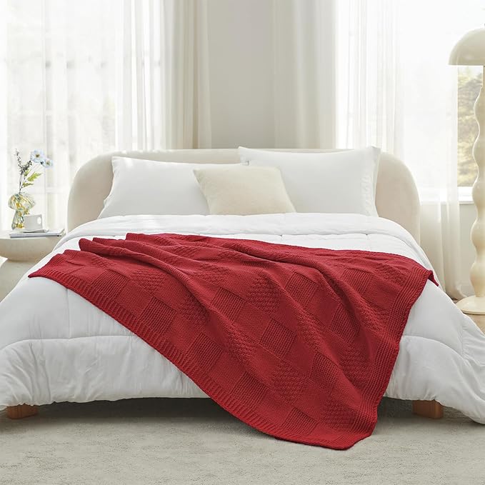 Amélie Home Checkered Chenille Knit Throw Blanket for Couch, Classic Texture Decorative Soft Blanket for Sofa, Chair & Bedroom, 50"x60", Red