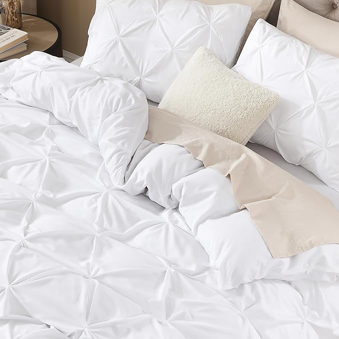 Litanika White Queen Pinch Pleat Duvet Cover, 3 Pieces Pintuck Cover Soft Microfiber Bedding Set with Zipper Closure & Corner Ties(90x90Inch-1 Duvet Cover, 2 Pillowcases)