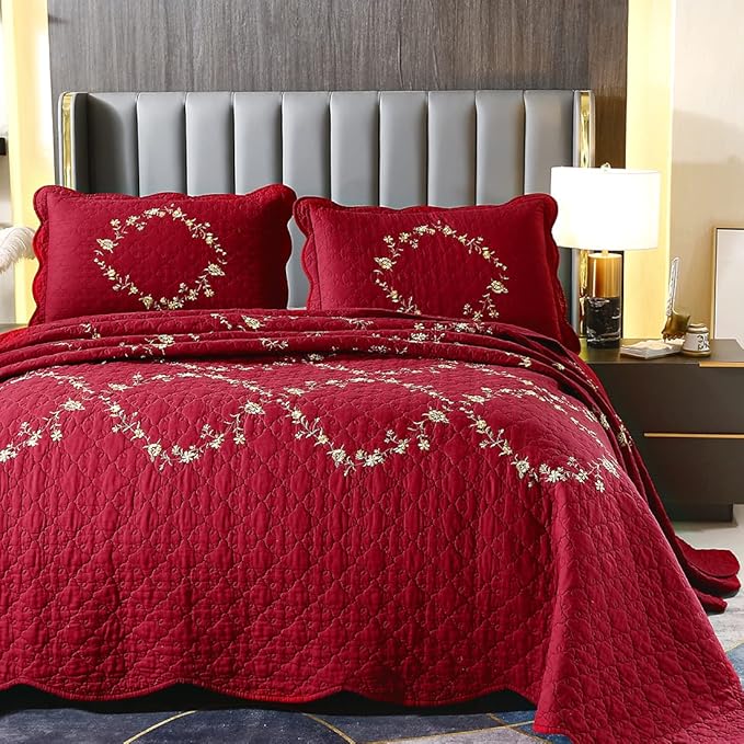 vctops 3-Piece Christmas Red Floral Embroidered Bedspread Coverlet Set 100% Cotton Reversible Patchwork 1 Quilt and 2 Pillow Shams Full/Queen, Red