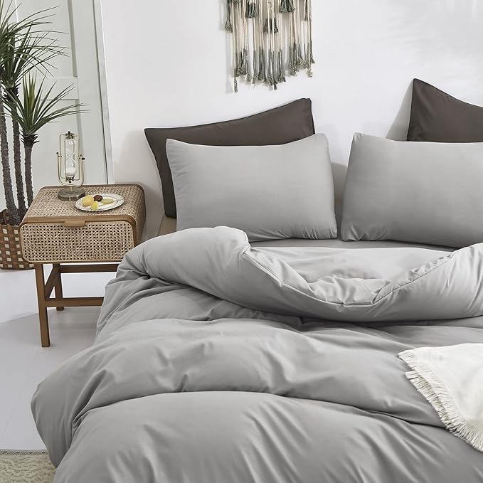 Cottonight Silver Grey Comforter Sets Queen Light Grey Bedding Comforter Set Plain Gray Blanket Quilts Soft Breathable Modern Silver Gray Bedding Set for Women Men Adults Teens