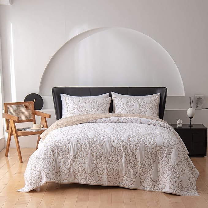 ROOMLIFE Country Quilt Bedspread & Coverlet King Size - Lightweight Vine Embroidery Pattern Reversible Bedding Set, Modern Style All Season - 3 Piece (1 Quilt, 2 Pillow Shams)