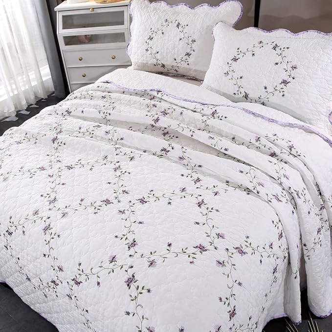 vctops 3-Piece Elegant Floral Embroidered Bedspread Coverlet Set 100% Cotton Reversible Patchwork 1 Quilt and 2 Pillow Shams Full/Queen, Purple