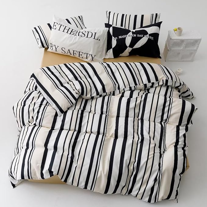 KAREVER Striped Comforter Queen Black White Comforter 3 Pieces Soft Stripes Comforter Set 1 Striped Queen Comforter (90x90 inches) with 2 Pillowcases (20x26 inches)