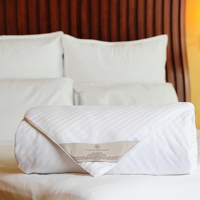 CUDDLE DREAMS Silk Comforter for Spring/Summer/Fall, 100% Long-Strand Silk Filling, Natural & Breathable (Queen Size)