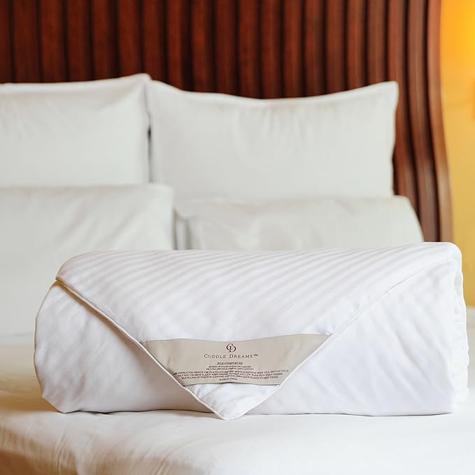 CUDDLE DREAMS Silk Comforter for Spring/Summer/Fall, 100% Long-Strand Silk Filling, Natural & Breathable (Twin Size)