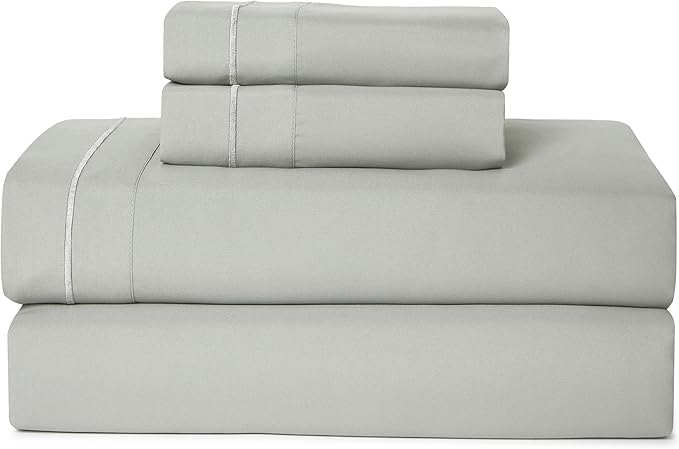 CASUAL LIVING Cal King Sheets 4 Piece Set with 2 Pillowcases, Soft Microfiber Hypoallergenic Washable Deep Pocket Lightweight Bedding Elasticized, California King Sheet Sets, Green