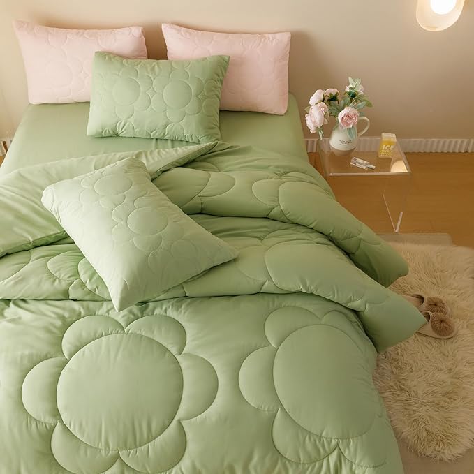 KAREVER Sage Flower Comforter Twin Green Sunflower Print Bed Twin Comforter Set 3 Pieces Sage Floral Comforter Set for Boys Girls Teens Bedroom Decor All Season Hotel Quality Comforter Set