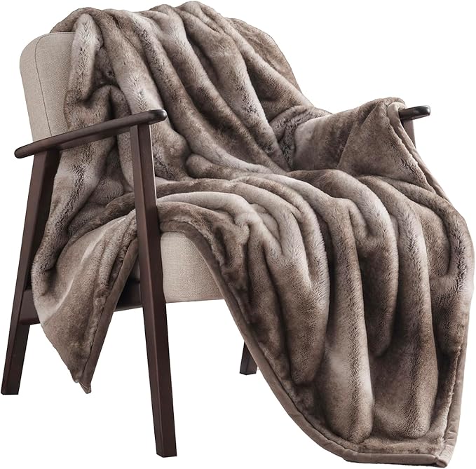 EVERGRACEHOME Ultra Soft Luxury Fluffy Mink Faux Fur Throw Blanket, Thick Warm Fall Winter Blankets for Bed, Couch, Cozy Plush Reversible Blanket for Chair, Sofa (Ombré Hazel Brown, 50"x60")