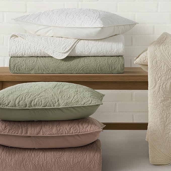 EVERGRACE 100% Cotton Paisley Quilt Set, King Size 3 Piece Set – Prewashed Lightweight Bedspread with 2 Shams, Soft & Breathable Matelasse Coverlet for All-Season Comfort, Light Sage Green