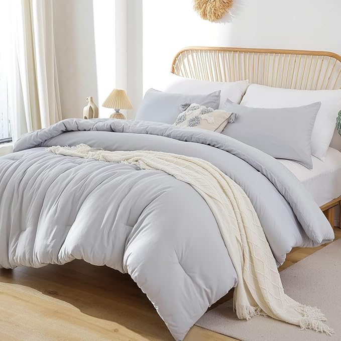 ROSGONIA California King Comforter Set Light Grey, 3pcs (1 Boho Gray Cal King Comforter & 2 Pillowcases), Soft Lightweight Bedding Blanket Quilt