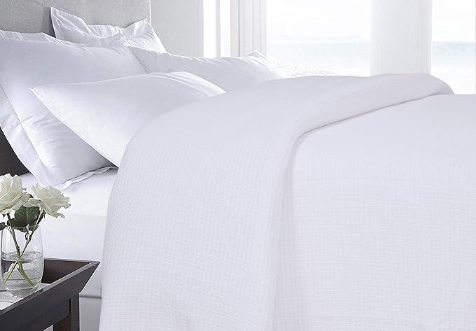 DOLLCENT 100% Cotton King Size Blanket for Bed, Premium Soft Combed Lightweight Blankets, Washed Breathable Cozy Bed Throw Blanket, White King Cotton Blankets for All Season: White (108"x90")