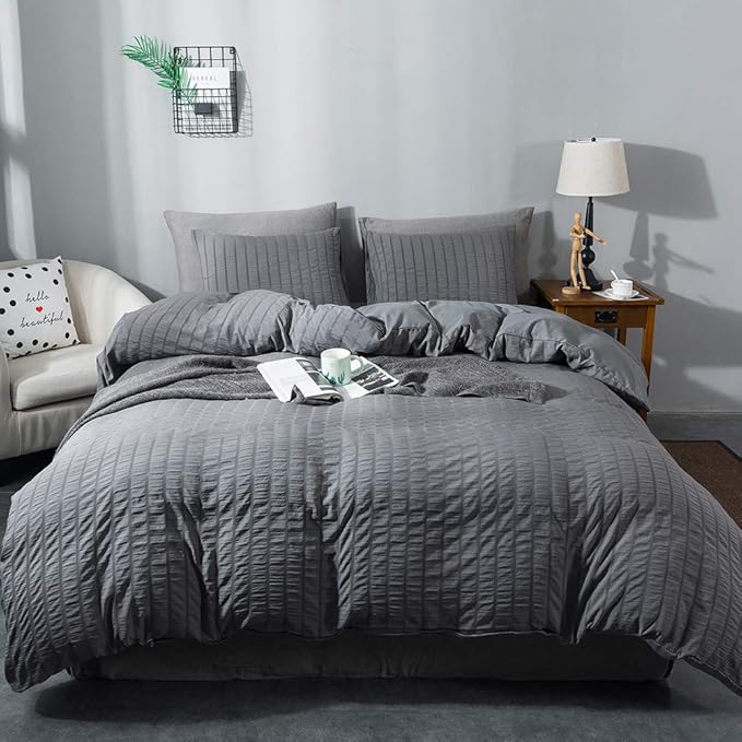 AveLom Seersucker Duvet Cover Set California King Size (104 x 98 inches), 3 Pieces (1 Duvet Cover + 2 Pillowcases), Grey Soft Washed Microfiber, Textured Duvet Cover with Zipper Closure, Corner Ties