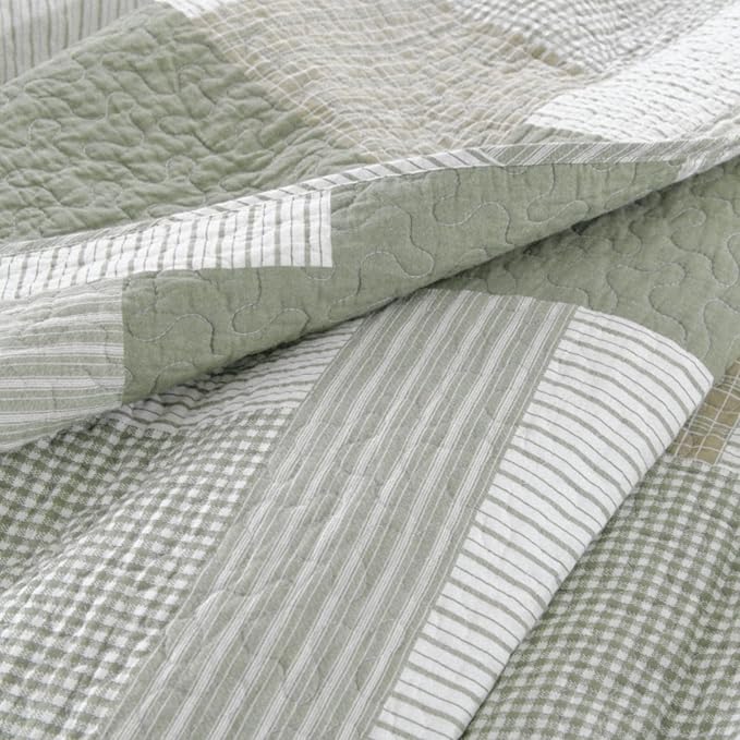 Uniclinens Plaid Quilt Set King Size, Patchwork Light Green Quilt Bedding Set, 100% Cotton Bedspreads, Farmhouse Rustic Lightweight Comforter, 3 Pieces Set with 2 Pillowshams, Green/Brown/Beige