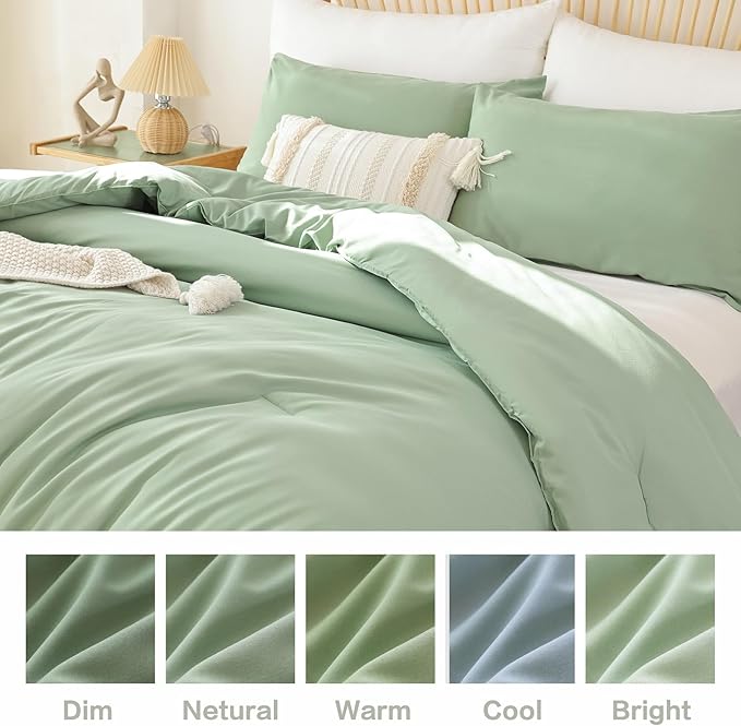 ROSGONIA Sage Green Twin/Twin XL Comforter Set for College Girls Boys, 1 Sage Comforter & 1 Pillowcase, Lightweight Kids Comforter Sets Dorm Bedding