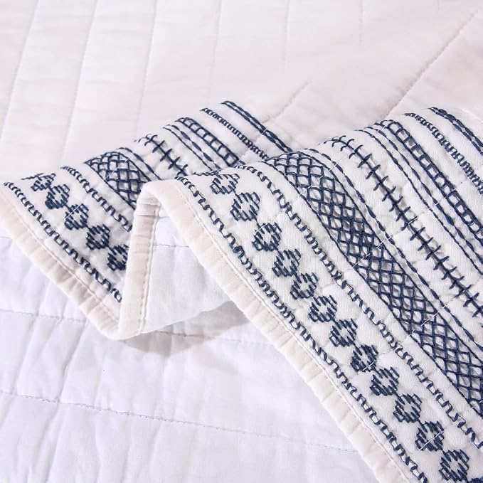 Quilt Set Floral Leaves 3D Embroidery Pattern 3 PCS Cotton Reversible Quilted Embroidered Decorative Bedspreads Coverlet Set, Lightweight &Soft Queen Size Beige Bedding Coverlet for All Season