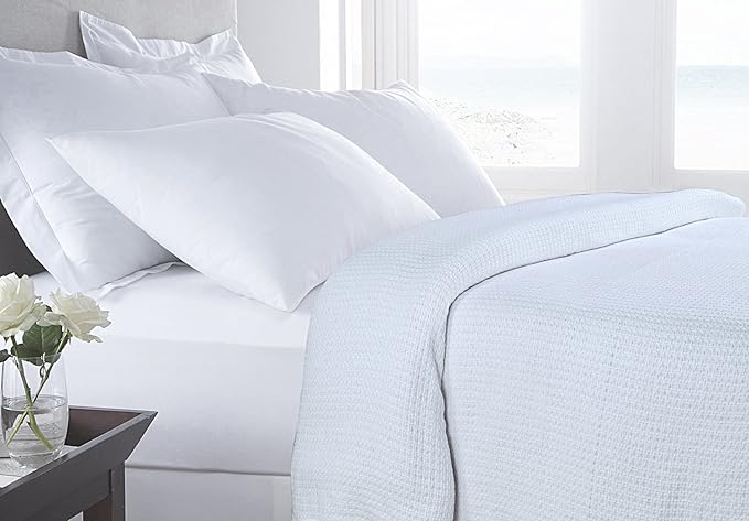 HILLFAIR 100% Combed Cotton Blanket– King Bed Blanket– Soft Cozy Warm Multipurpose Throws for Luxury Home Decor– 90 x 108 inch King Size Cotton Blankets for Beds- Bed Blankets for All Season- White