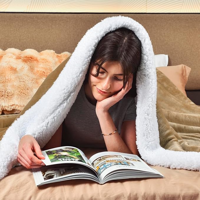 KAWAHOME Sherpa Fleece Twin Size Blanket for Bed - Extra Warm and Heavy Thick Blankets for Winter, Super Soft 500GSM Plush Blanket, 66"X 90" Camel