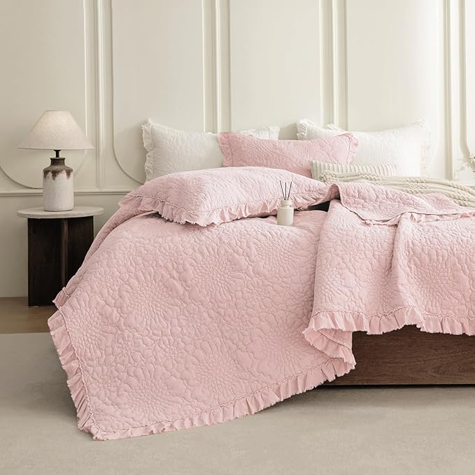 QSH Blush Stonewashed Cotton Oversized King Quilt Bedspread Set(128"x120"),3PCs Farmhouse Ruffle Bedspread California King,Ultra Soft Lightweight Crinkle Quilt Coverlet Bed Set with Pillow Shams
