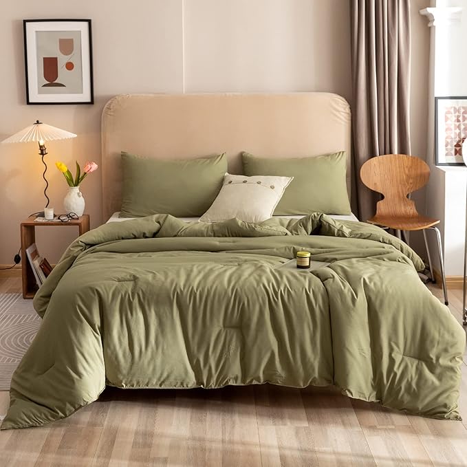 ROSGONIA Oversized King Comforter Olive Green, 3pcs(1 Comforter & 2 Pillowcases) Lightweight Oversized King Size Comforter Sets Bedding Blanket Quilts