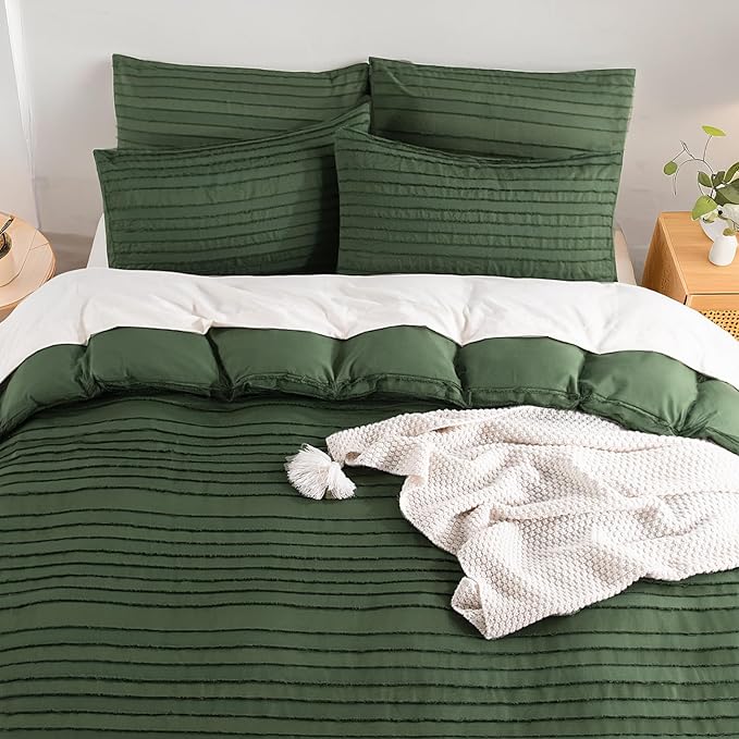 NEXHOME PRO Duvet Cover Queen Size, Blue 3 Pieces Boho Tufted Duvet Cover Set, Soft and Lightweight Microfiber Comforter Cover Set for All Season (Forest Green,90 x 90)-No Comforter
