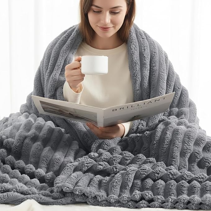 decorUhome Christmas Soft Fleece Grey Blanket King Size for Bed, Cozy Fluffy Plush Flannel Large Striped Throws for Couch Sofa, Lightweight Decorative Fuzzy Blanket for Woman, 108x90 Inches
