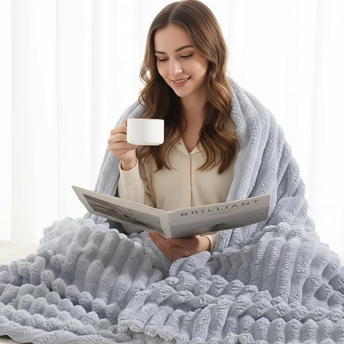 decorUhome Christmas Soft Fleece Light Grey Twin Blanket for Bed, Cozy Fluffy Plush Flannel Striped Throws for Couch Sofa, Lightweight Decorative Ribbed Fuzzy Blanket for Woman, 60x80 Inches