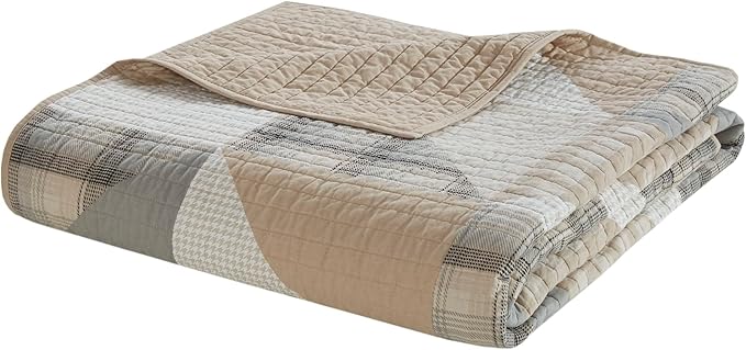 Woolrich Olsen Reversible Quilt Set - Cottage Styling Reversed to Solid Color, All Season Lightweight Coverlet, Cozy Bedding Layer, Matching Shams, Oversized King/Cal King Geometric Plaid Tan 3 Piece