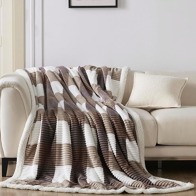 Blanket for Women, Sherpa Throw Blanket for Couch, Flannel Cozy Soft Checkered Blanket for Bed - Fleece, Beige, 60x80 Inches