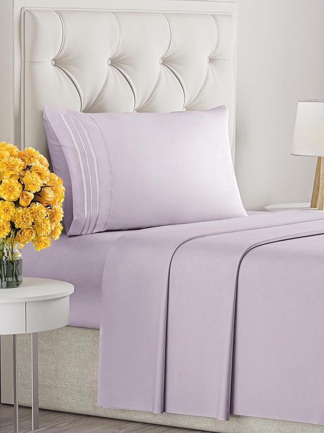 Twin XL Size 3-Piece Sheet Set - Extra Soft, Breathable & Cooling - Hotel Luxury Durable Bed Sheets for Women & Men - Deep Pockets, Easy-Fit & Wrinkle-Free - Light Lilac Oeko-Tex