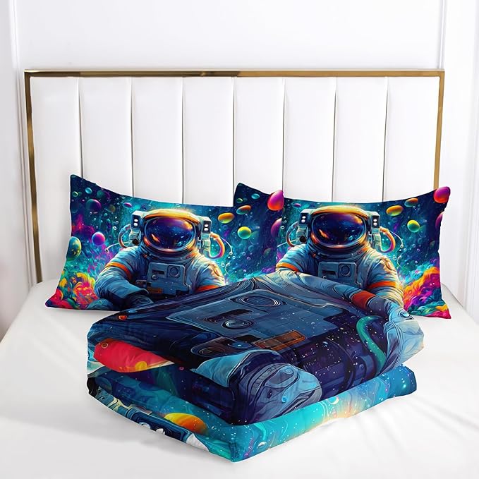 Kids Full Size Comforter Sets Space Astronauts，Full Size Astronaut Bedding Set，with 1 Comforter with 2 Pillow Case，Astronaut Bedroom Decor for Boys