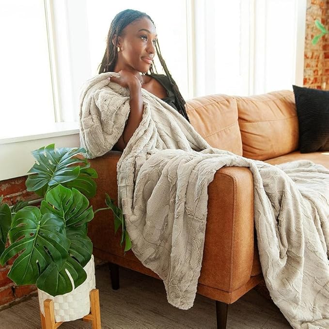Minky Couture Sorbet Blanket - Ultra-Soft Throw for Silky Smooth Comfort - Premium Decorative Throw Blanket - Midweight, Breathable Fabric - Machine Washable Adult, Tranquil Dove