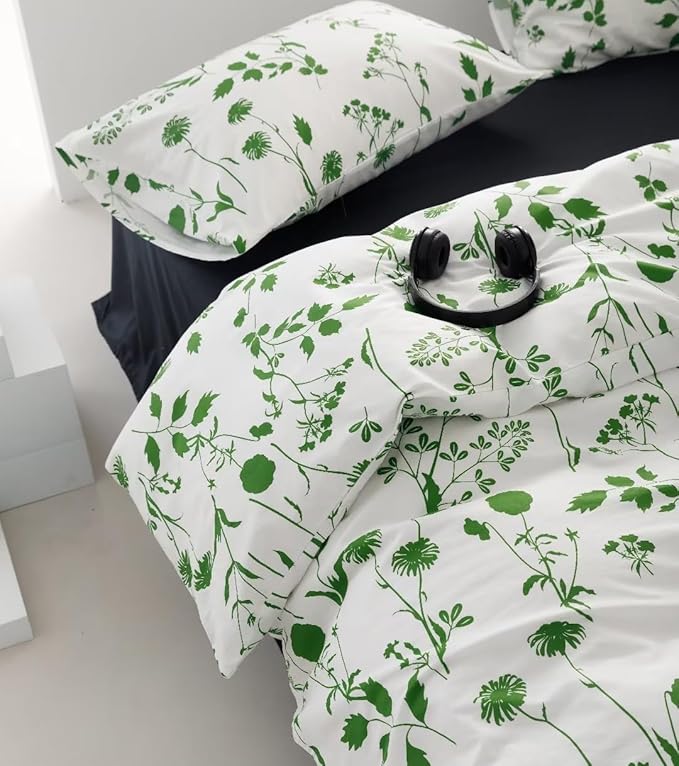 KAREVER Botanical Comforter Set Cal King White Sage Floral Plant Bedding Comforter Girls Blanket Rustic Leaf Blossom Women White Farmhouse Comforter California King