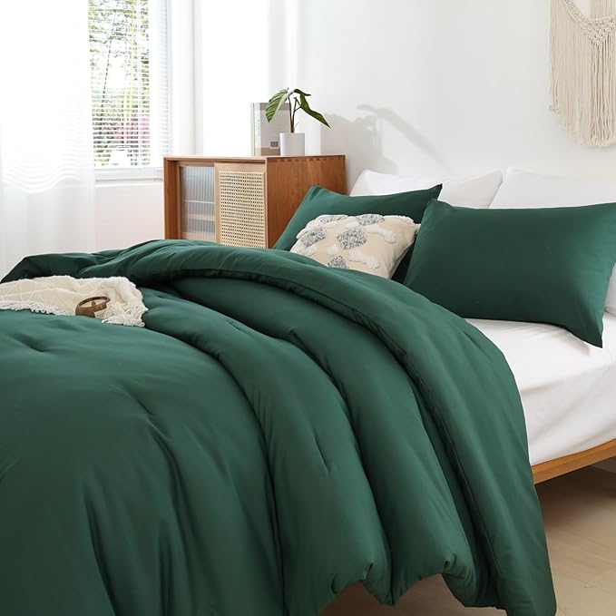 ROSGONIA Comforter Full Size for Girls Boys Teen,3pcs(1 Dark Emerald Green Comforter & 2 Pillowcases),Soft Kids Comforter Sets All Season Dorm Bedding
